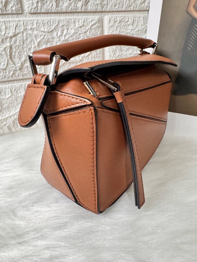 LOEWE Puzzle Mini棕色-3