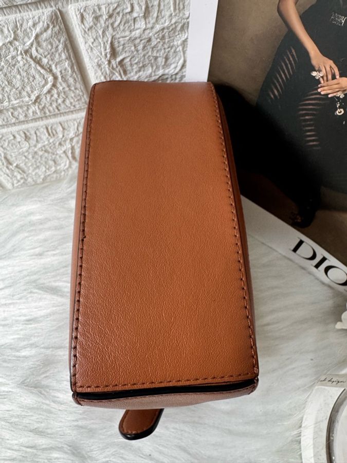 LOEWE Puzzle Mini棕色-11