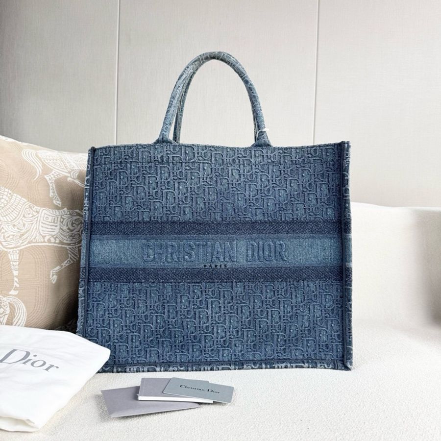 Dior • 經典牛仔刺繡老花Book Tote 大號托特 🈶保卡-1