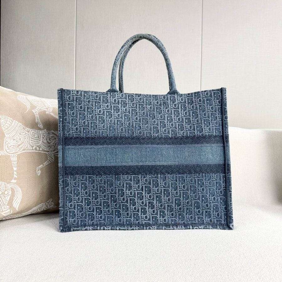 Dior • 經典牛仔刺繡老花Book Tote 大號托特 🈶保卡-6