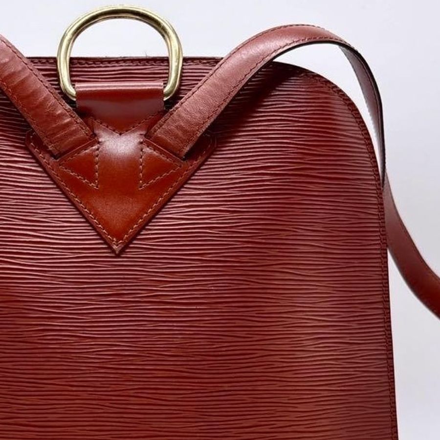 🌷LouisVuitton EPI水波紋後背包|經典花紋✦fufu style 精品✦ 氣質款|後背包-10