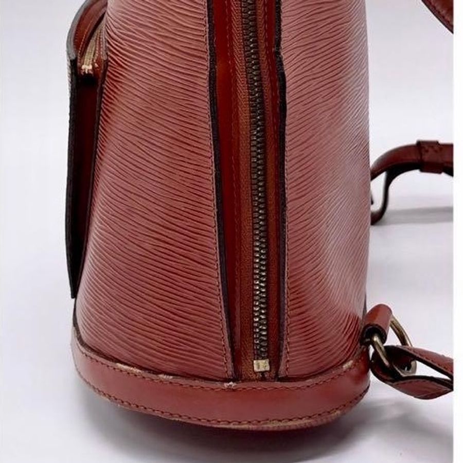 🌷LouisVuitton EPI水波紋後背包|經典花紋✦fufu style 精品✦ 氣質款|後背包-21