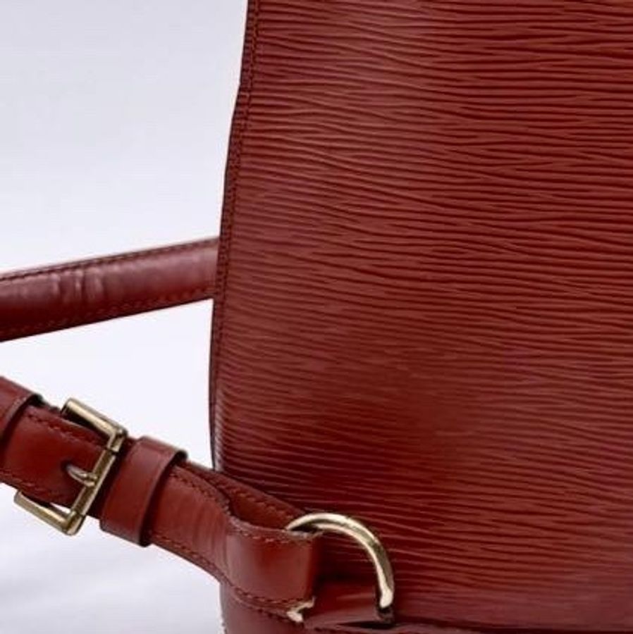 🌷LouisVuitton EPI水波紋後背包|經典花紋✦fufu style 精品✦ 氣質款|後背包-25