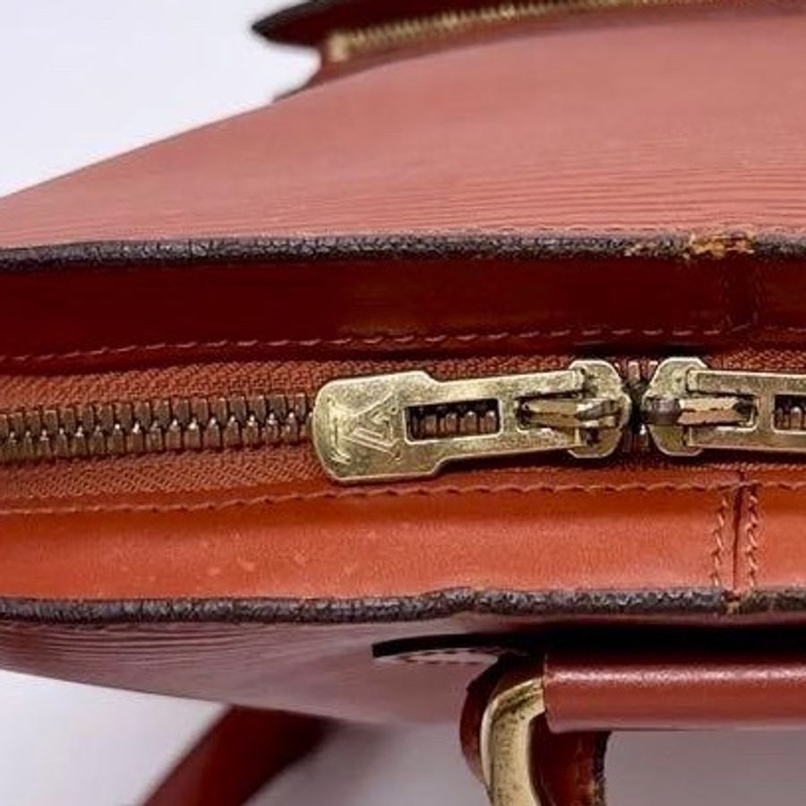 🌷LouisVuitton EPI水波紋後背包|經典花紋✦fufu style 精品✦ 氣質款|後背包-32
