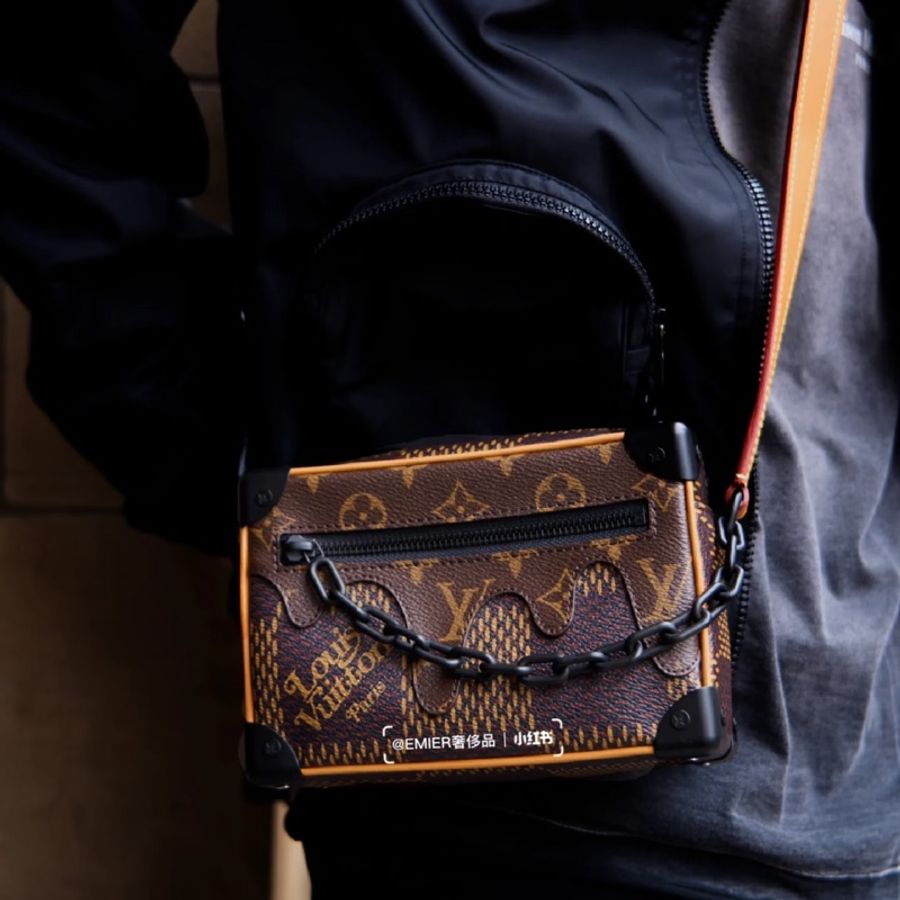 LV 路易威登 原花 Monogram NIGO Mini Soft Trunk 方包 斜背包 聯名包 N60394-3