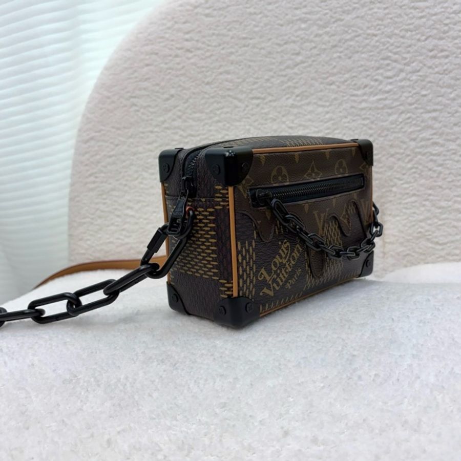 LV 路易威登 原花 Monogram NIGO Mini Soft Trunk 方包 斜背包 聯名包 N60394-10