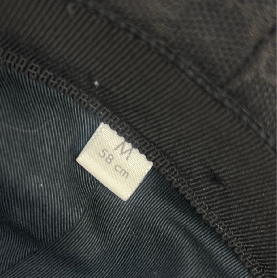 Gucci • 經典黑色老虎暗紋大Logo漁夫帽-4