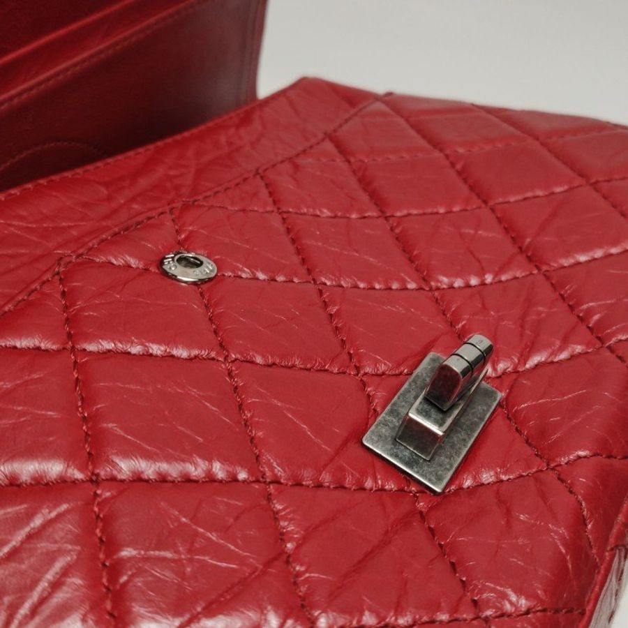 Chanel 2.55 Flag Bag 季節限定款大牛皮菱格絎縫長方形旋扣單肩包-11