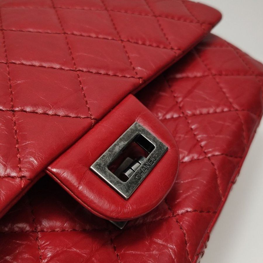 Chanel 2.55 Flag Bag 季節限定款大牛皮菱格絎縫長方形旋扣單肩包-12