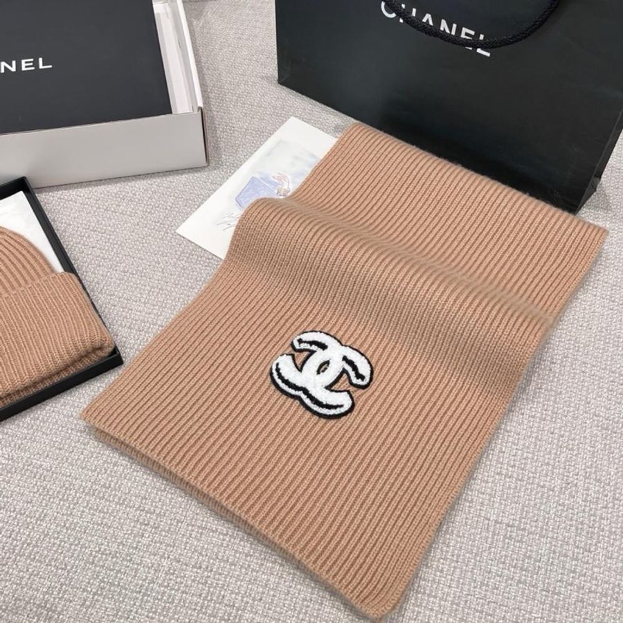 CHANEL 香奈兒 經典雙 C Logo 奶茶色 針織 羊絨 圍巾 披肩 披巾-1