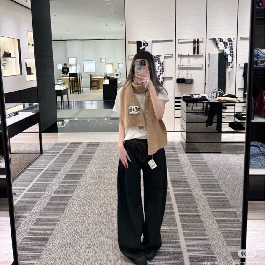 CHANEL 香奈兒 經典雙 C Logo 奶茶色 針織 羊絨 圍巾 披肩 披巾-5