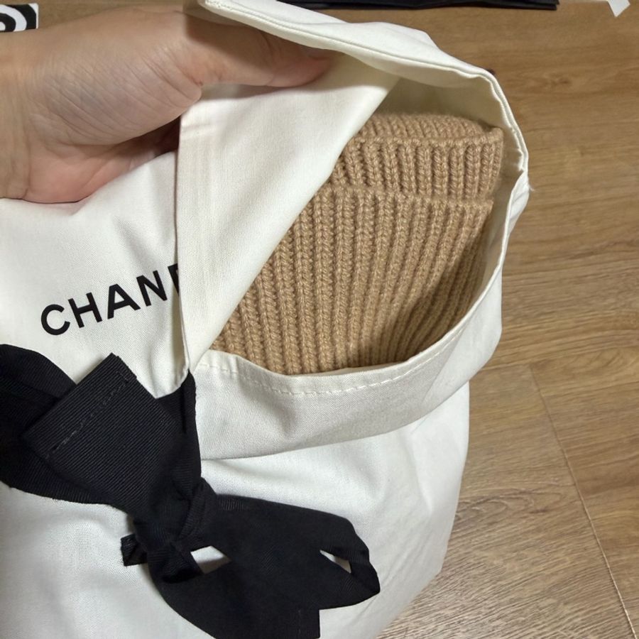 CHANEL 香奈兒 經典雙 C Logo 奶茶色 針織 羊絨 圍巾 披肩 披巾-24