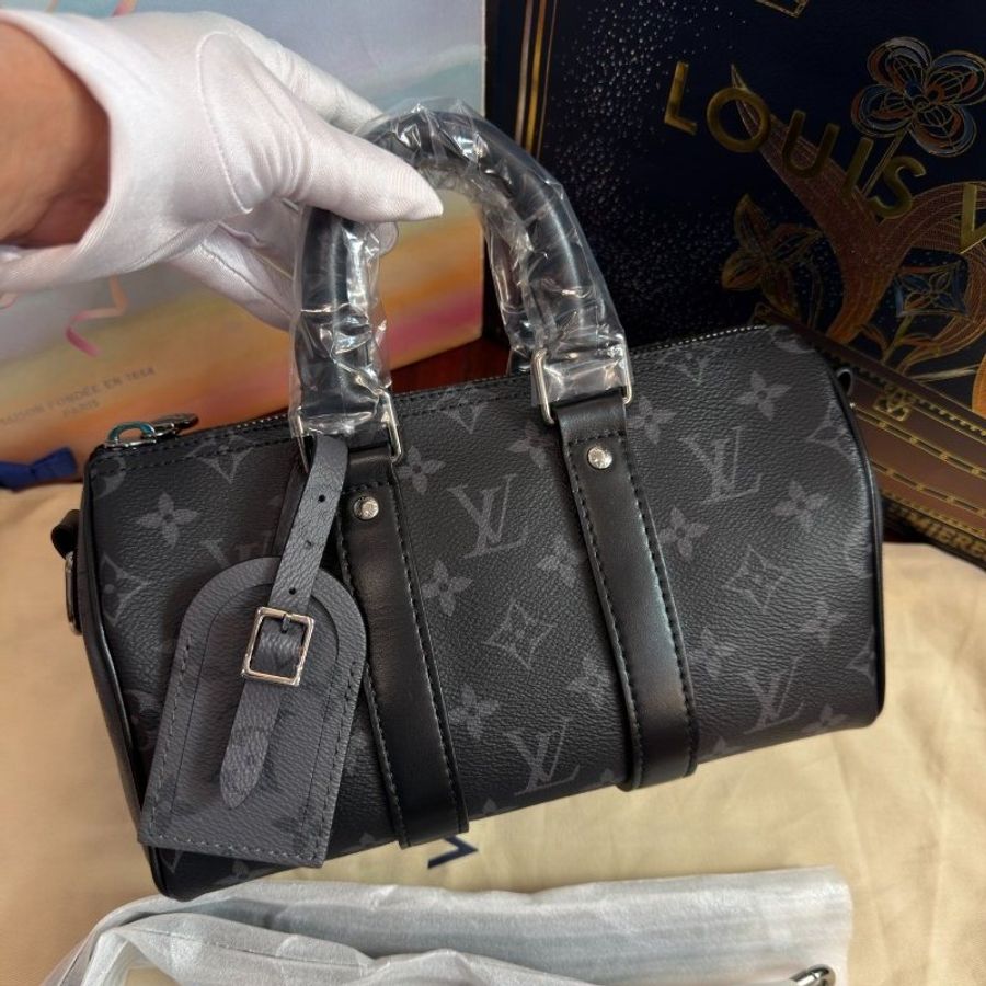 近新品 路易威登/Louis Vuitton Keepall25 黑武士老花手提斜背包-5