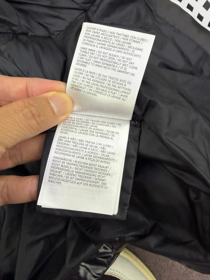 Moncler 女裝羽絨-6