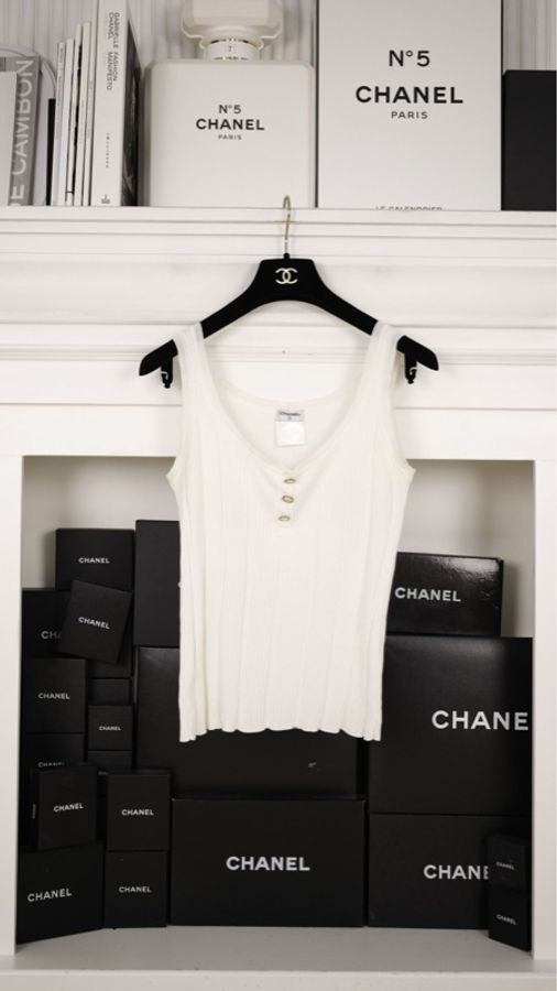 Chanel 07年白色针织无袖背心上衣-0