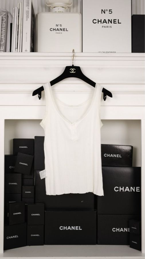 Chanel 07年白色针织无袖背心上衣-1