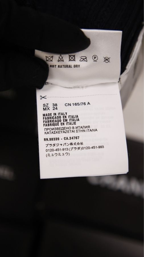 MIU MIU黑色圆领针织开衫短袖上衣外套-39
