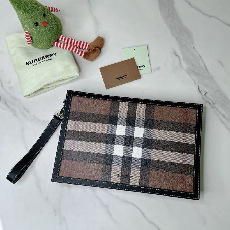 BURBERRY 樺木棕黑字手拿包-0