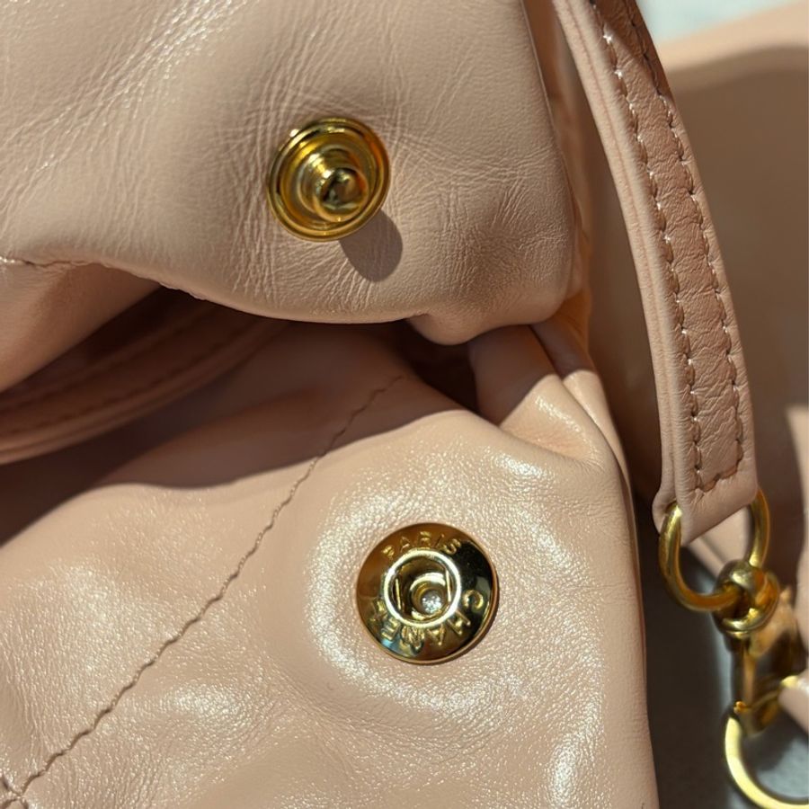 Chanel 22bag 中號粉色牛皮-13