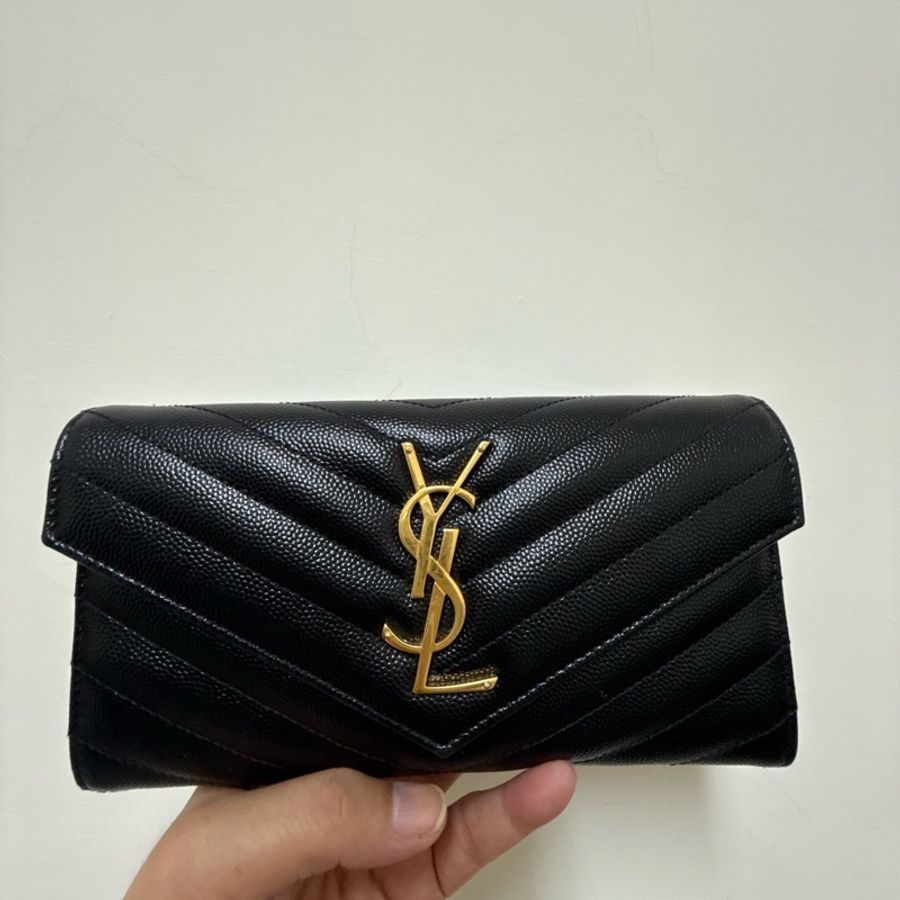 YSL 黑金魚子醬信封式長夾-5