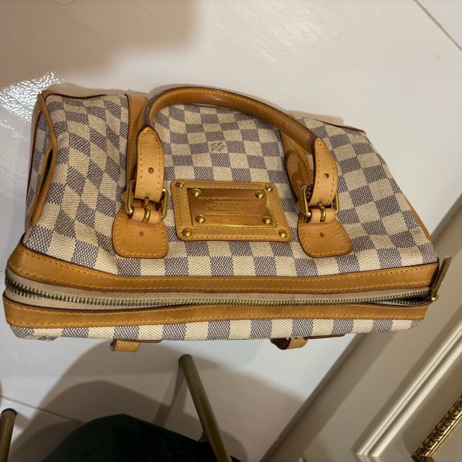 LV 棋盤格手提包-35