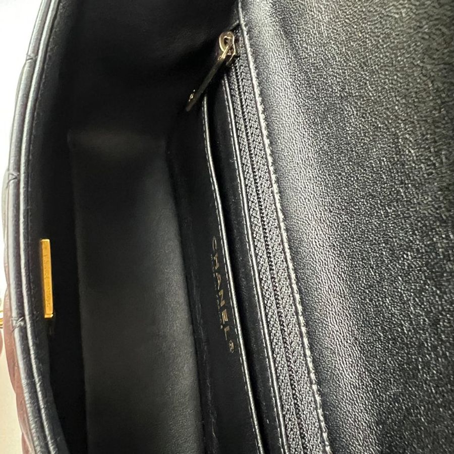 CHANEL 香奈兒 Classic Flap Mini 20 黑色金扣羊皮|CF口蓋包 方胖包 肩背包 斜背包|晶片款 20cm黃金尺寸 經典熱門|KÉSH 凱仕精品-23