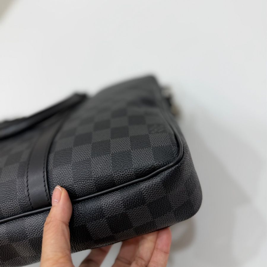 LV Damier Graphite 黑色棋盤格 公事包 手提包 電腦包-18
