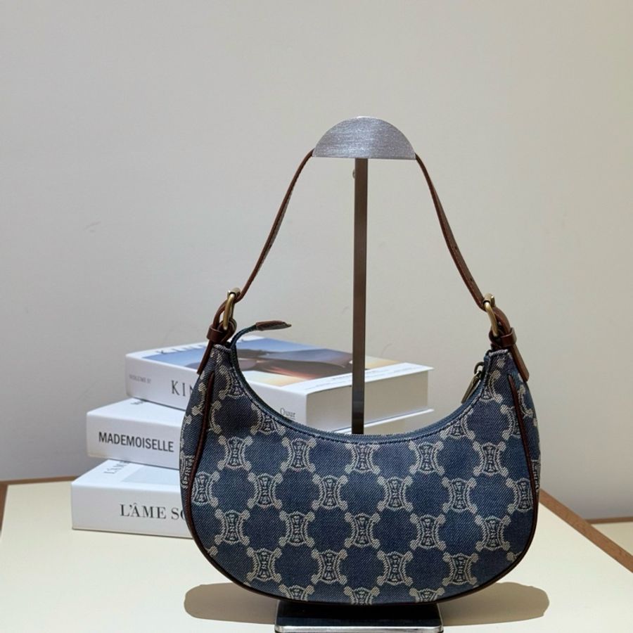 Celine 賽琳vintage TRIOMPHE牛仔布 腋下包-1