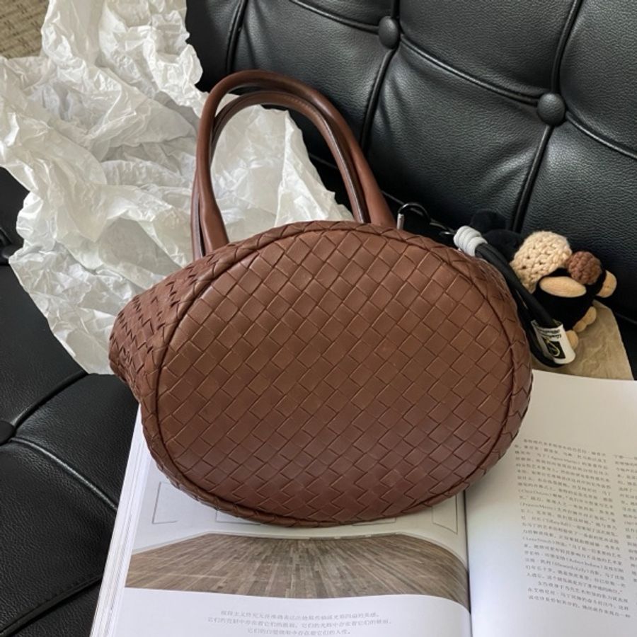 葆蝶家/Bottega Veneta bv棕色水桶包手提單肩 托特包-12