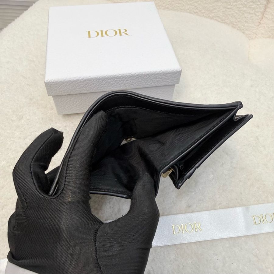 Dior黑色Cannage羊皮黛妃金釦短夾-5