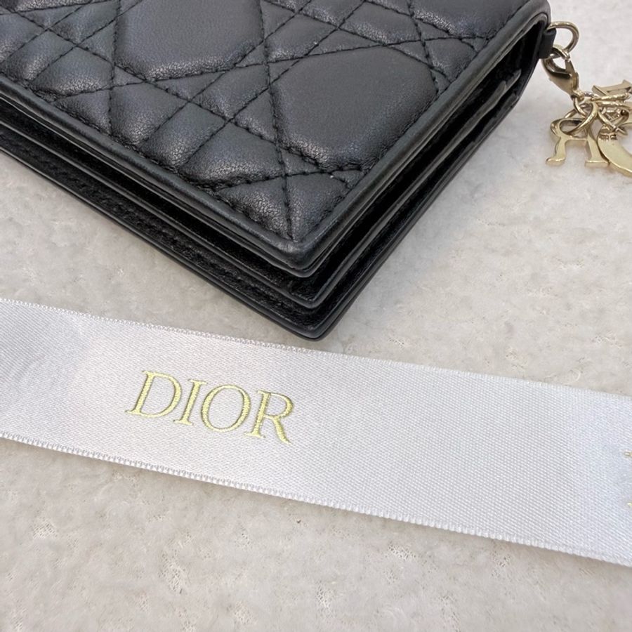 Dior黑色Cannage羊皮黛妃金釦短夾-8
