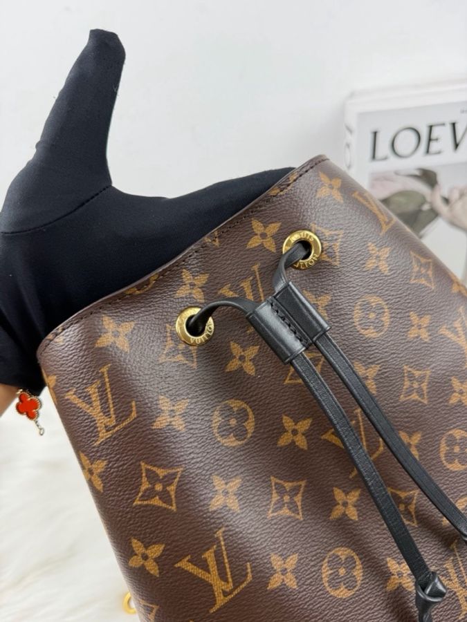 Louis Vuitton 路易威登 黑水桶 底26-4