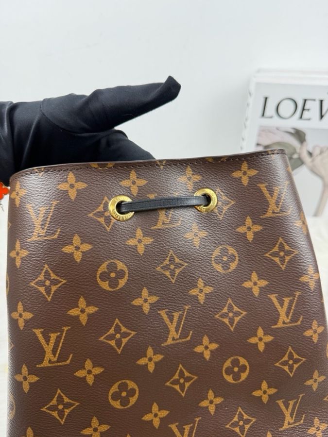 Louis Vuitton 路易威登 黑水桶 底26-6