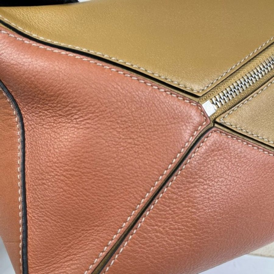 Loewe puzzle焦糖色拼色幾何包-12