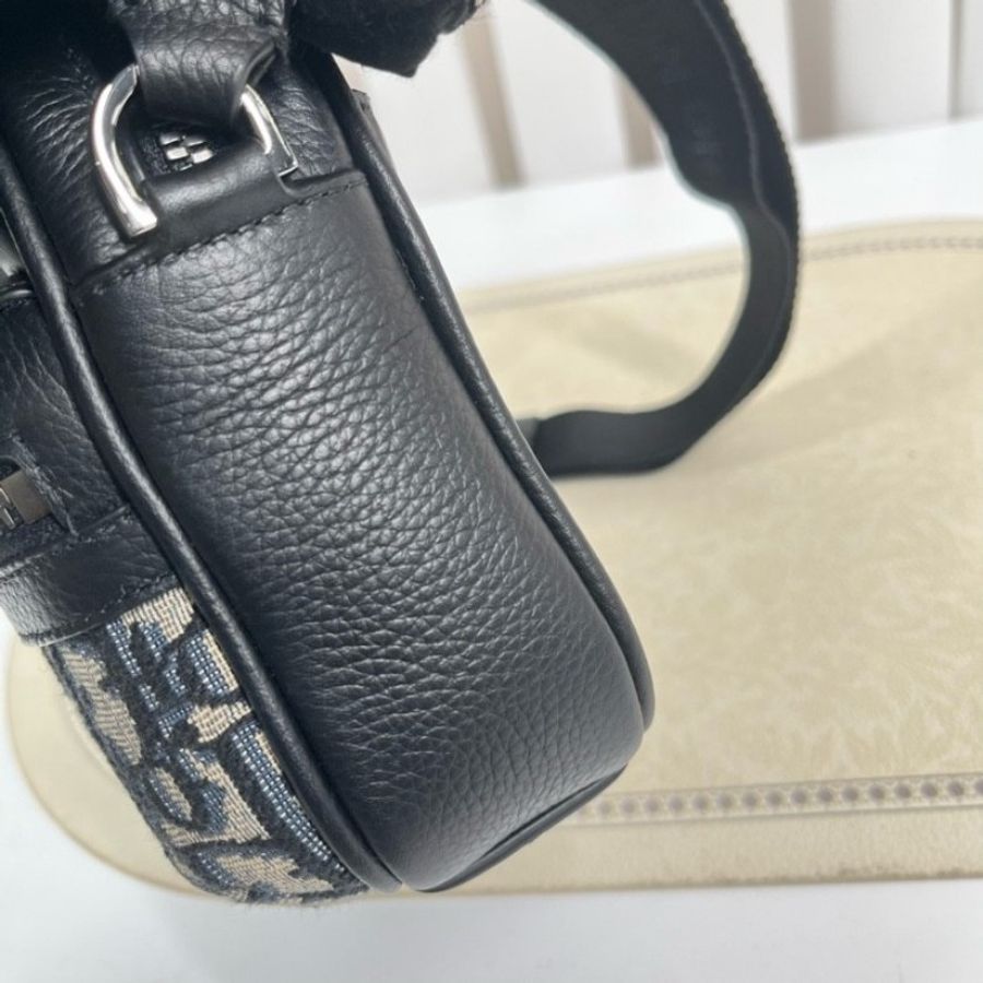 DIOR Rider拉鍊信使包 經典刺繡拼黑-17