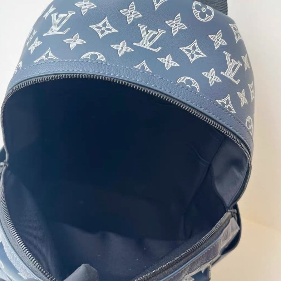 LV Monogram Shadow後背包 新款墨藍色，芯片款 29x36x20 99新配件塵袋-9