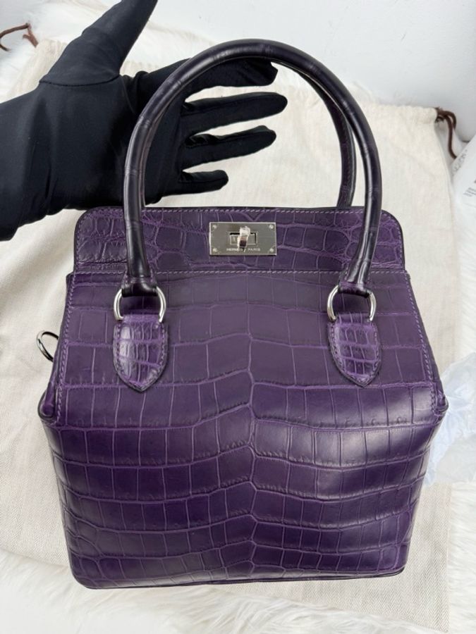 愛馬仕Hermes ToolBox20 牛奶盒子 葡萄紫 銀扣 兩點鰐魚皮 框Q，有鰐魚證 雨衣-1