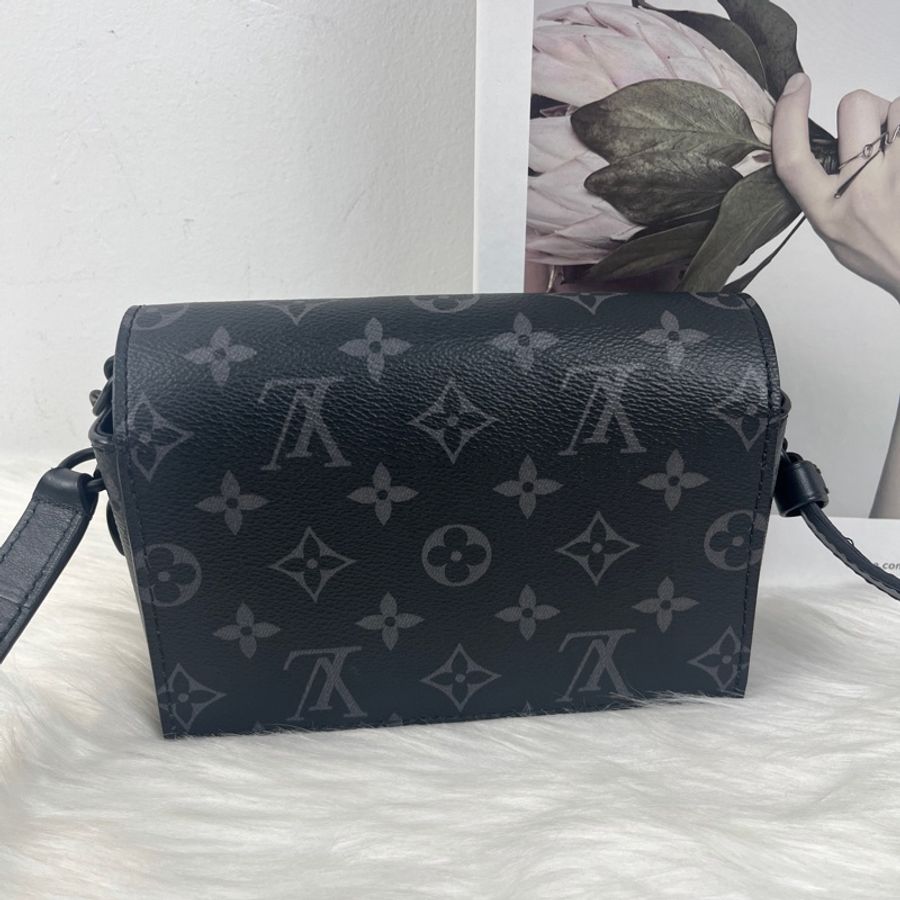 Louis Vuitton 路易威登Steamer 黑武士插銷盒子包,芯片款,尺寸:18 x 11 x 6.5-1