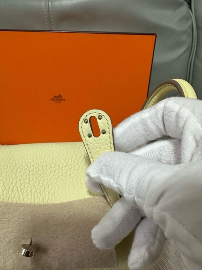 愛馬仕 / Hermès Mini Lindy i8 米爾頓檸檬黃（愛馬仕熱門亮色），T C 皮，W 刻印，24 年票據。-10