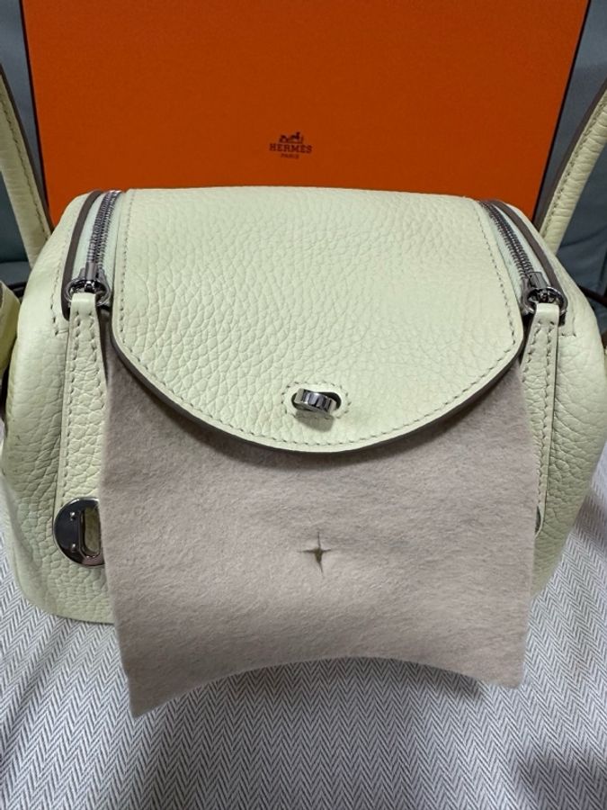 愛馬仕 / Hermès Mini Lindy i8 米爾頓檸檬黃（愛馬仕熱門亮色），T C 皮，W 刻印，24 年票據。-11
