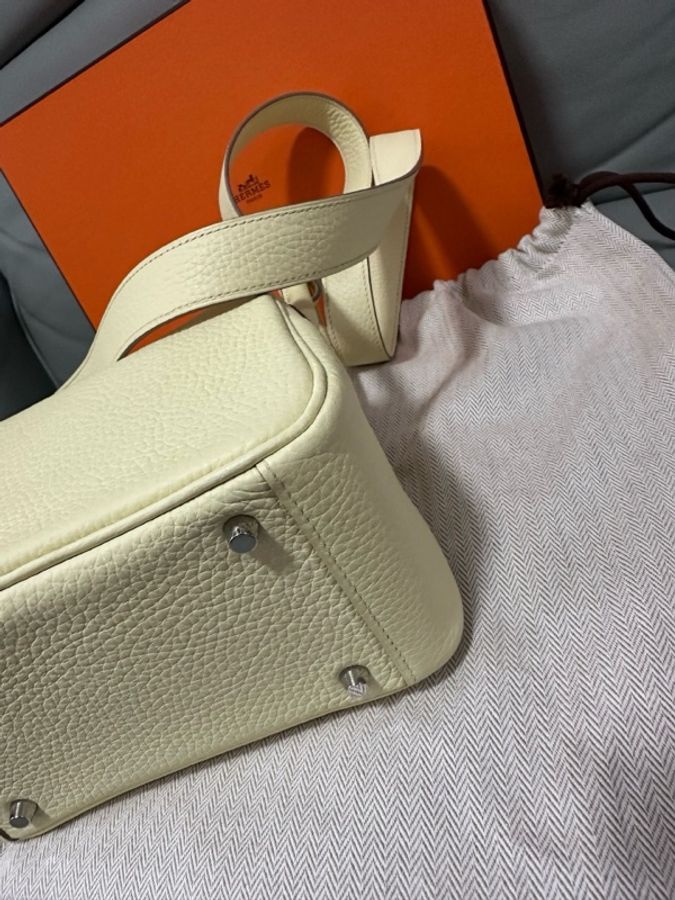 愛馬仕 / Hermès Mini Lindy i8 米爾頓檸檬黃（愛馬仕熱門亮色），T C 皮，W 刻印，24 年票據。-21