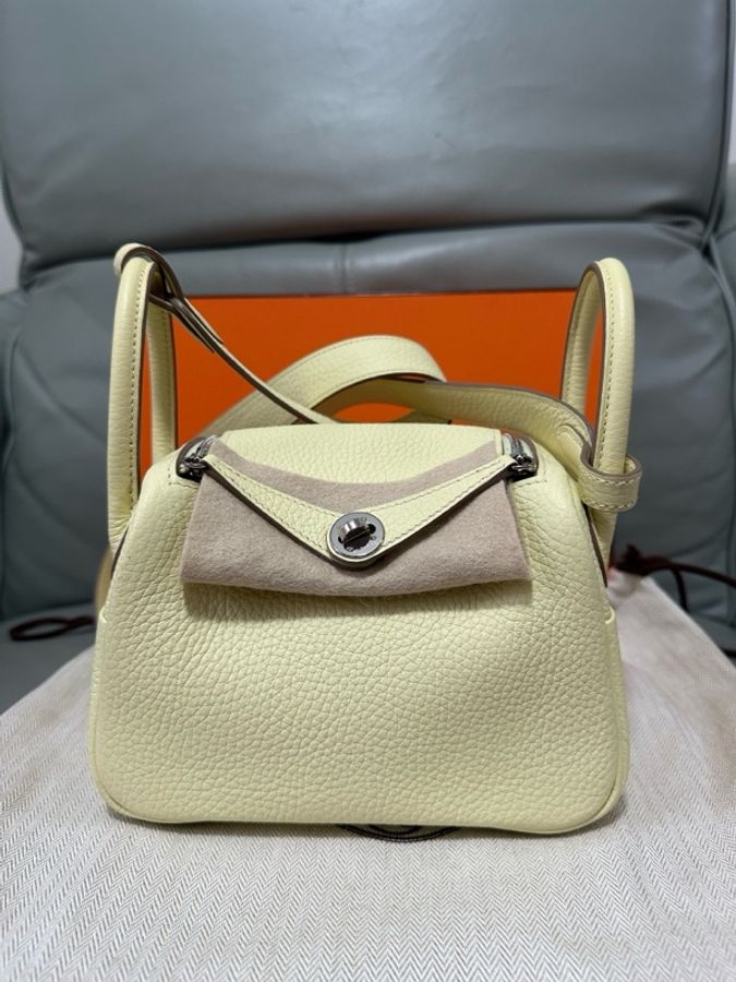 愛馬仕 / Hermès Mini Lindy i8 米爾頓檸檬黃（愛馬仕熱門亮色），T C 皮，W 刻印，24 年票據。-32