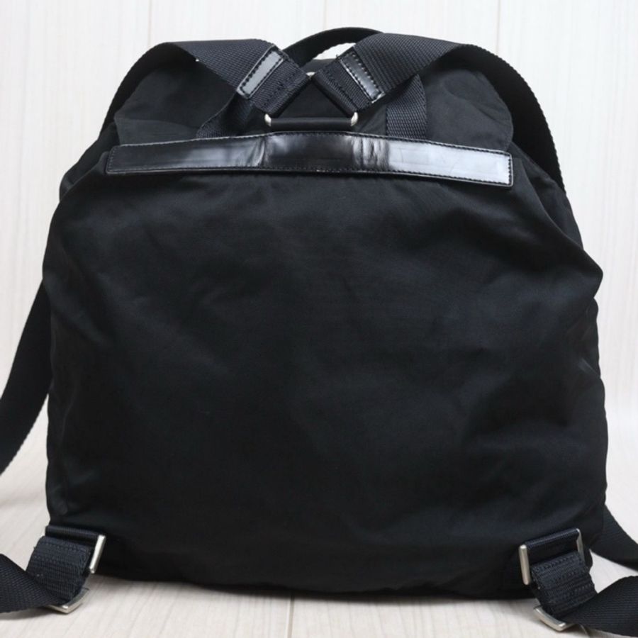 《初。Vintage》Prada 中號降落傘後背包(附保卡)-2