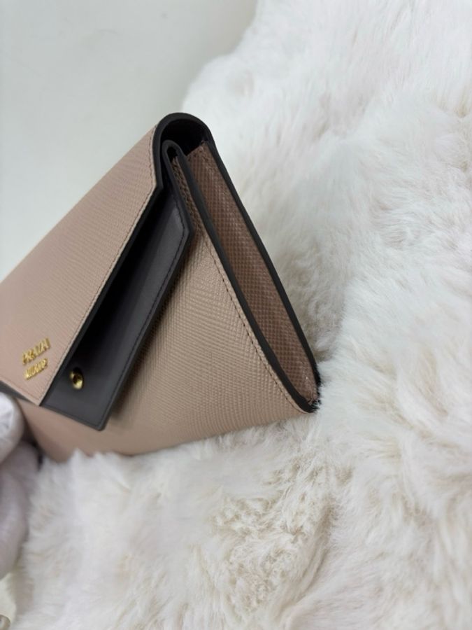 Prada 長款皮夾 雙層 99近閒置-3
