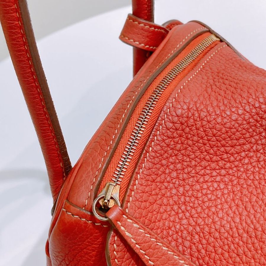 TW4924 Hermes 愛馬仕 單肩包 Lindy 26 三文魚色 金扣TC 9M Sanguine x GHW #Square O-13
