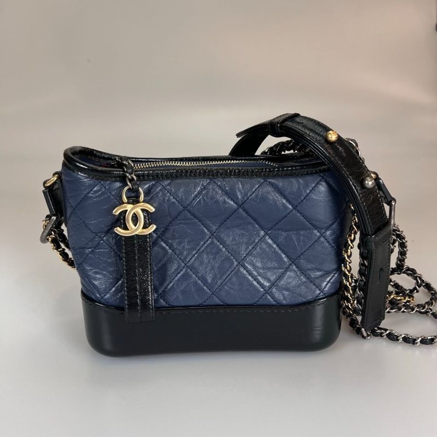 CHANEL 流浪包小號 藍黑 保卡款27開-1