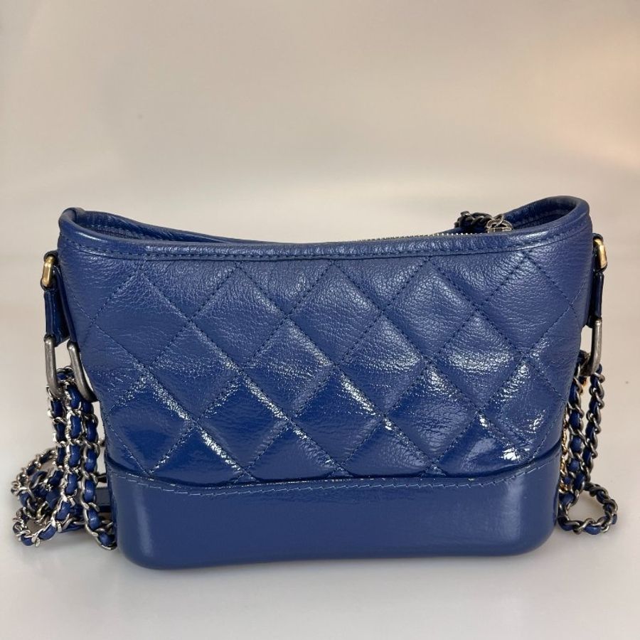 CHANEL 流浪包漸層漆皮小號藍色 保卡款25開-2