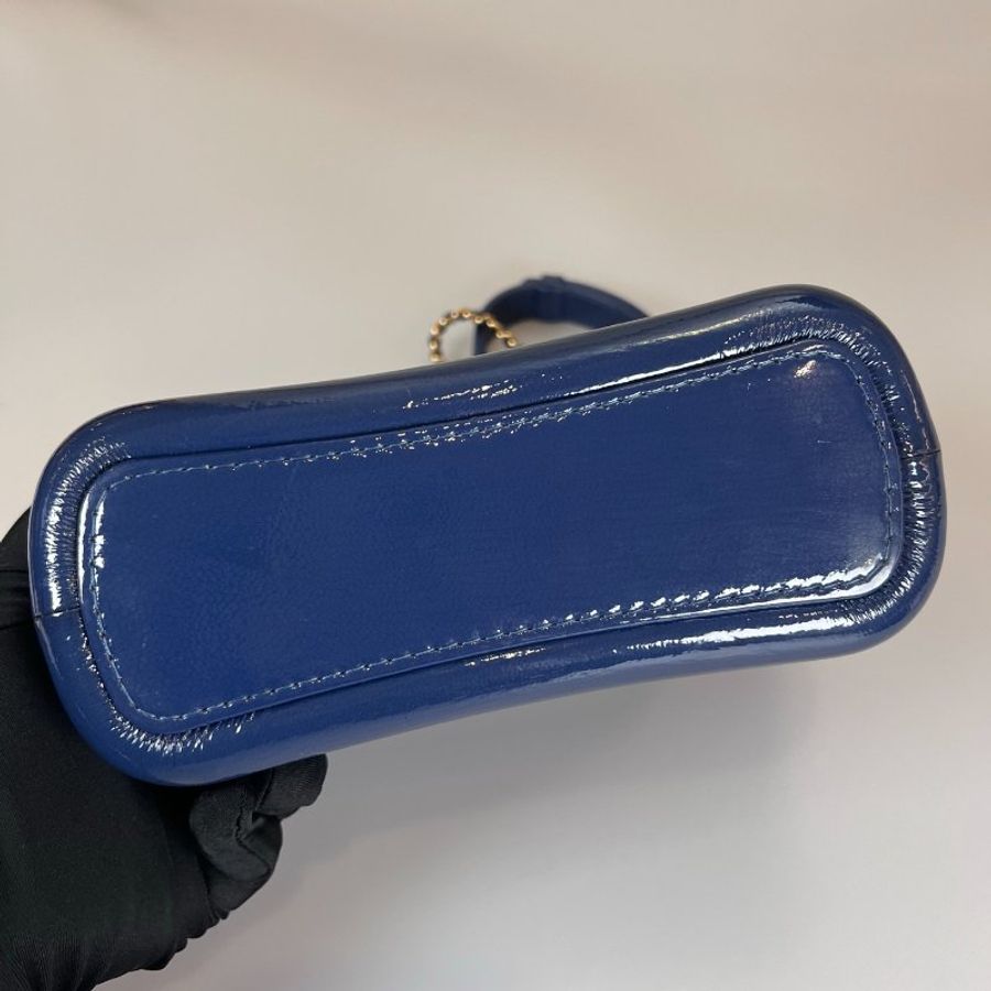 CHANEL 流浪包漸層漆皮小號藍色 保卡款25開-5