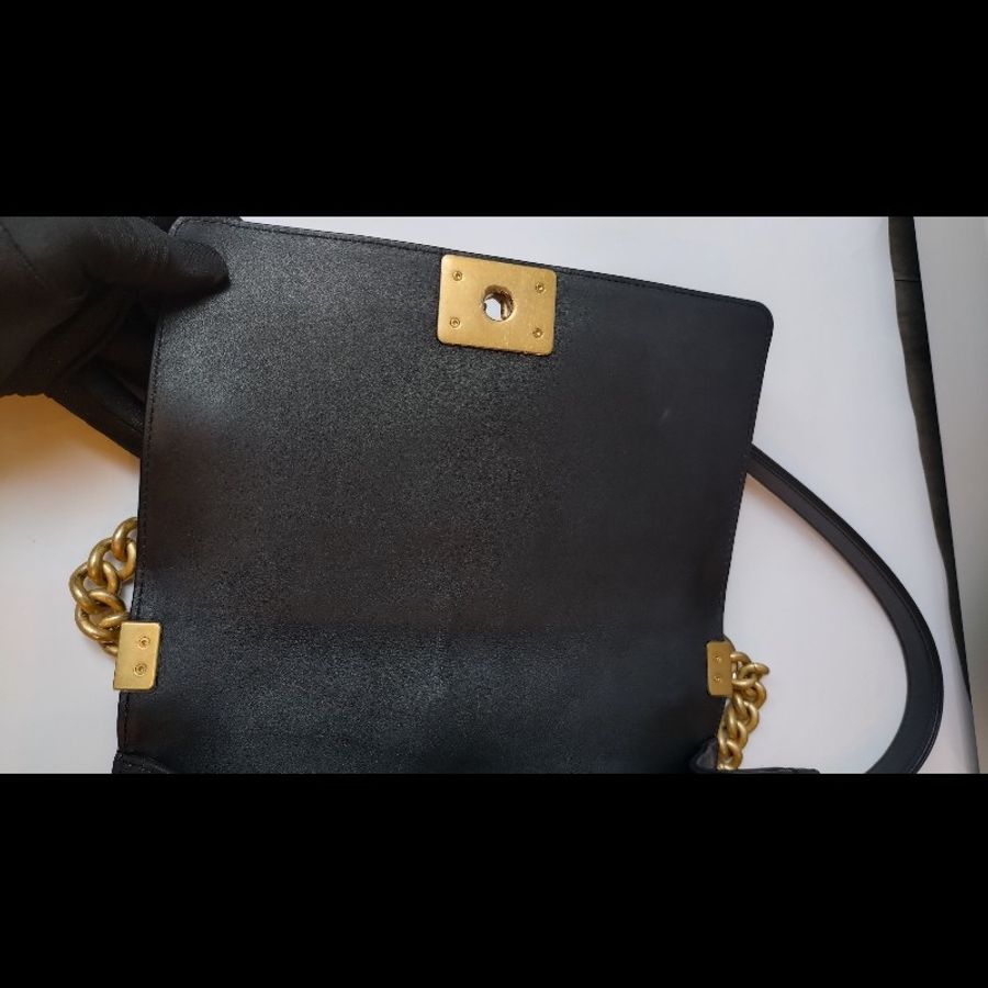 Chanel 金鍊黑皮菱格Boy 包 25-19