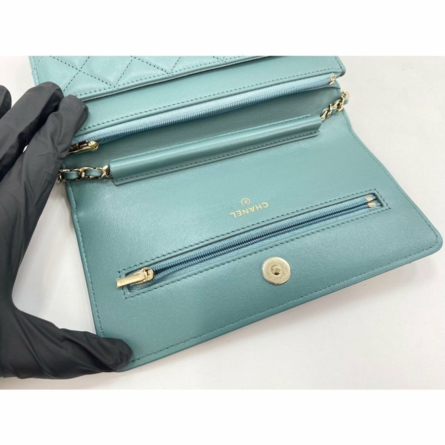 Chanel 馬特拉塞凸紋單肩包,綠色-9